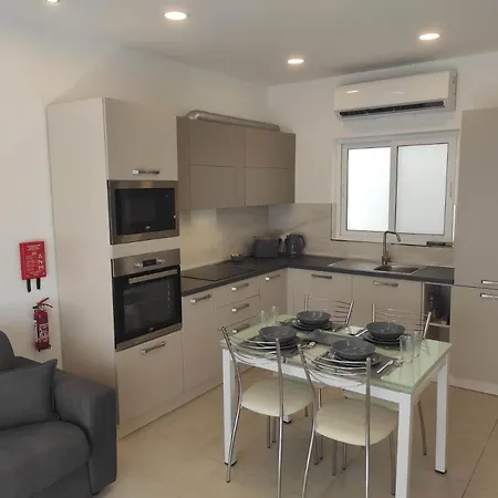 The Penthouse Suite @ Court Twenty-Five Sliema Exterior photo
